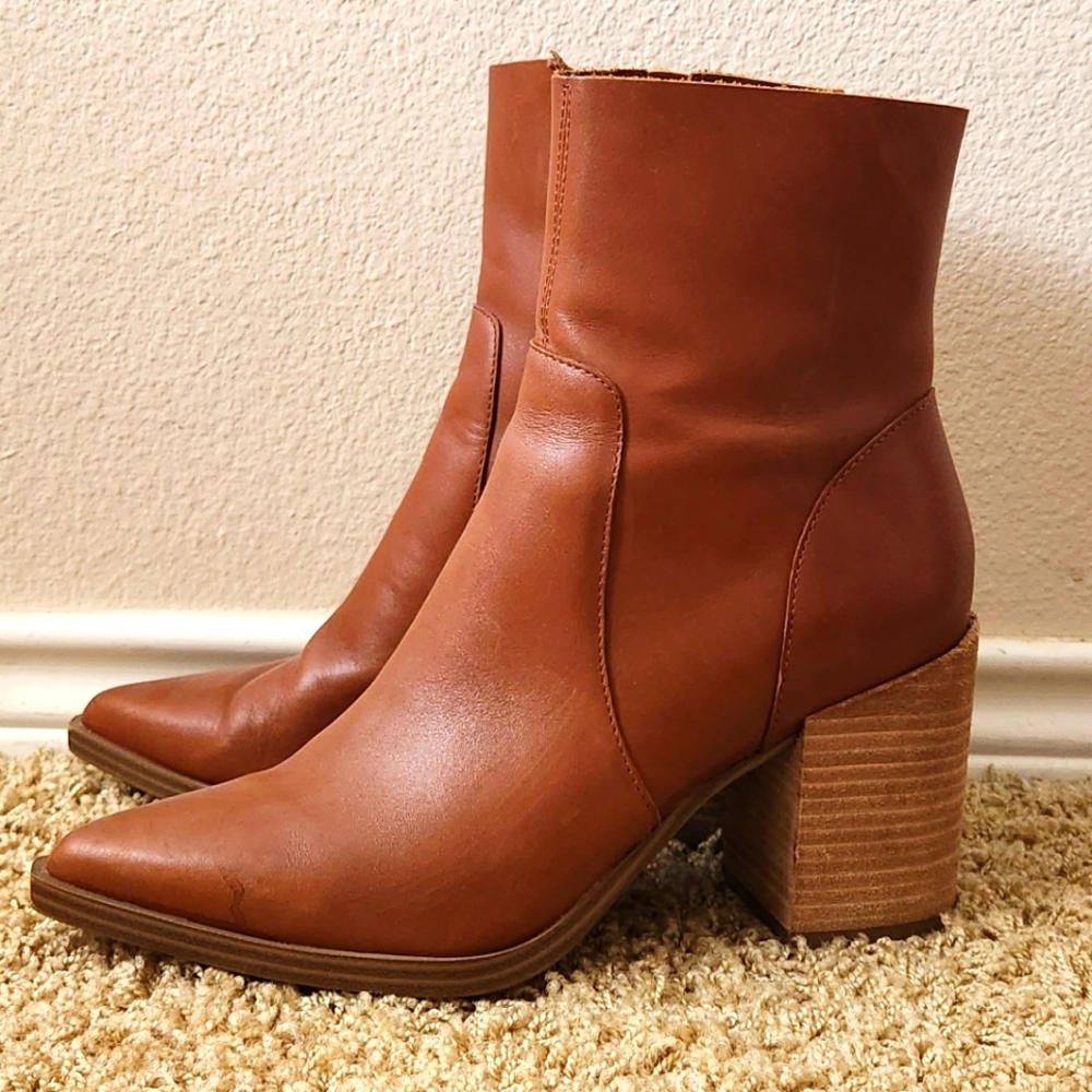 Steve Madden Brown Booties Size 9
